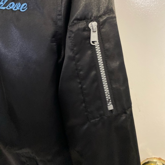 NEW Girls Justice Peace and Love Black Bomber Jacket Size XL 16/18 - Picture 7 of 11